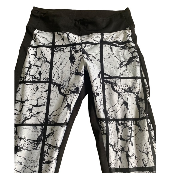 Koral Emulate Performance Leggings black white mid rise L Large abstract print - Picture 4 of 9